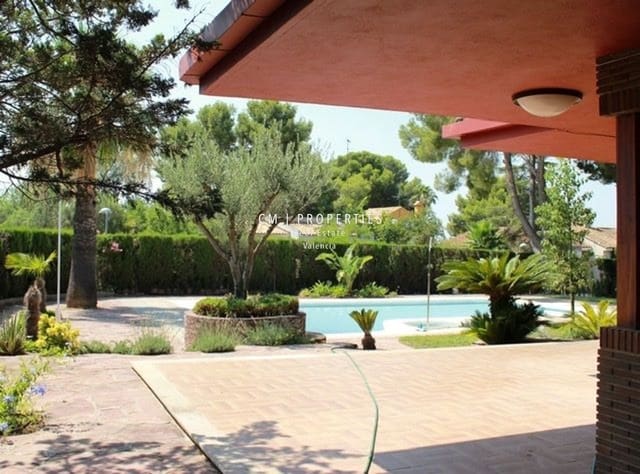 6 sypialnia Willa do wynajęcia w La Cañada, Paterna z basenem garażem - 3 500 € (Ref: 9158397)