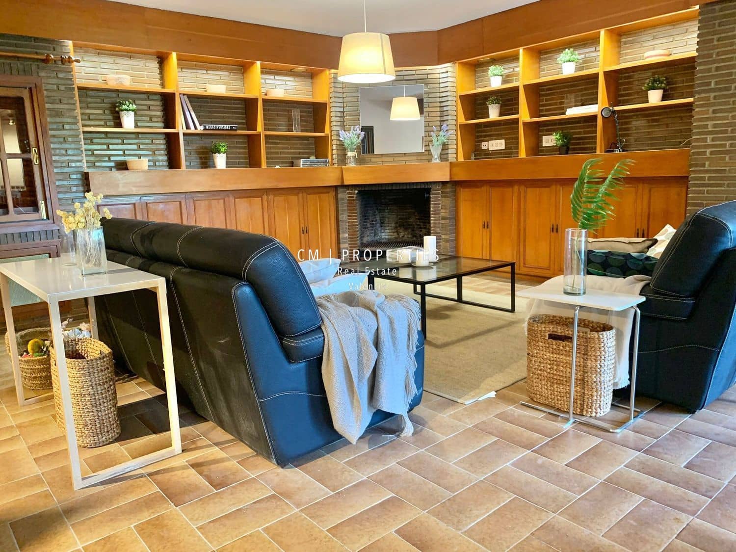 6 sypialnia Willa do wynajęcia w Paterna z basenem garażem - 3 500 € (Ref: 9158397)