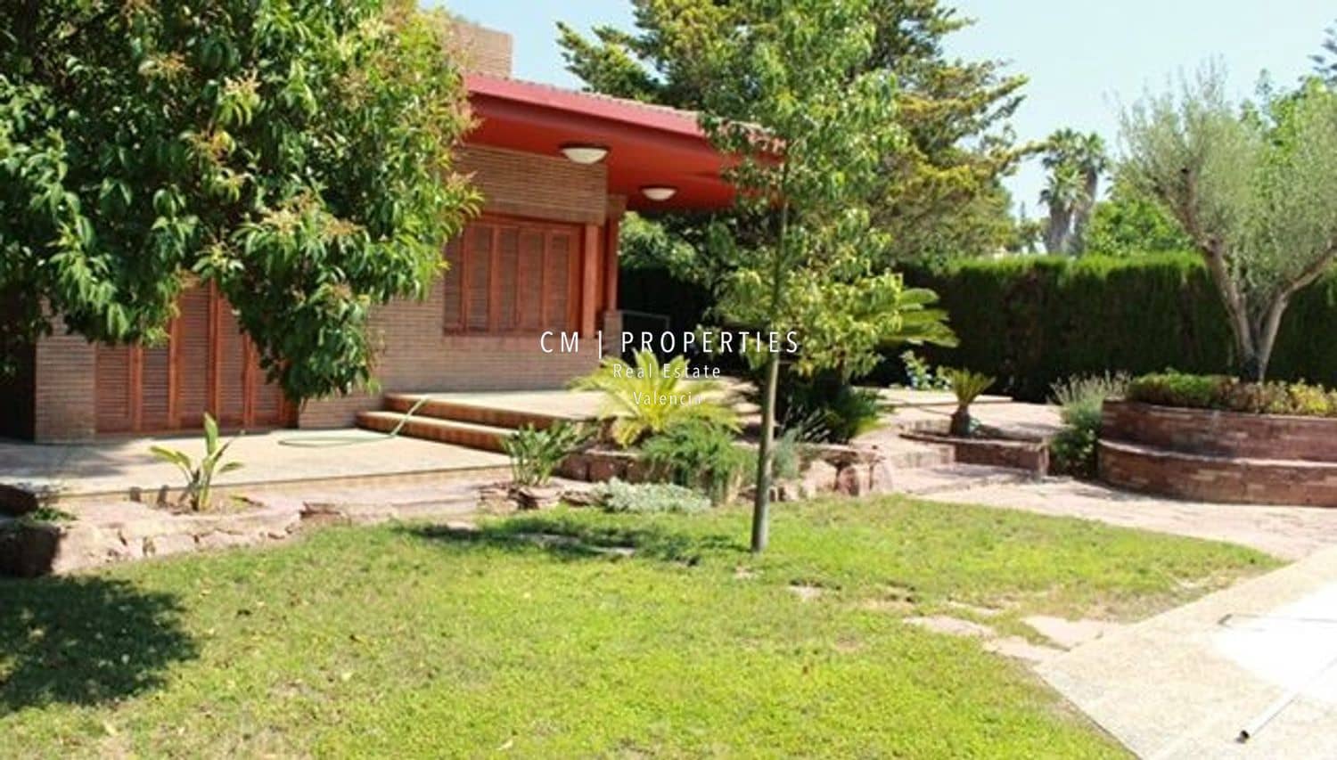 6 sypialnia Willa do wynajęcia w Paterna z basenem garażem - 3 500 € (Ref: 9158397)