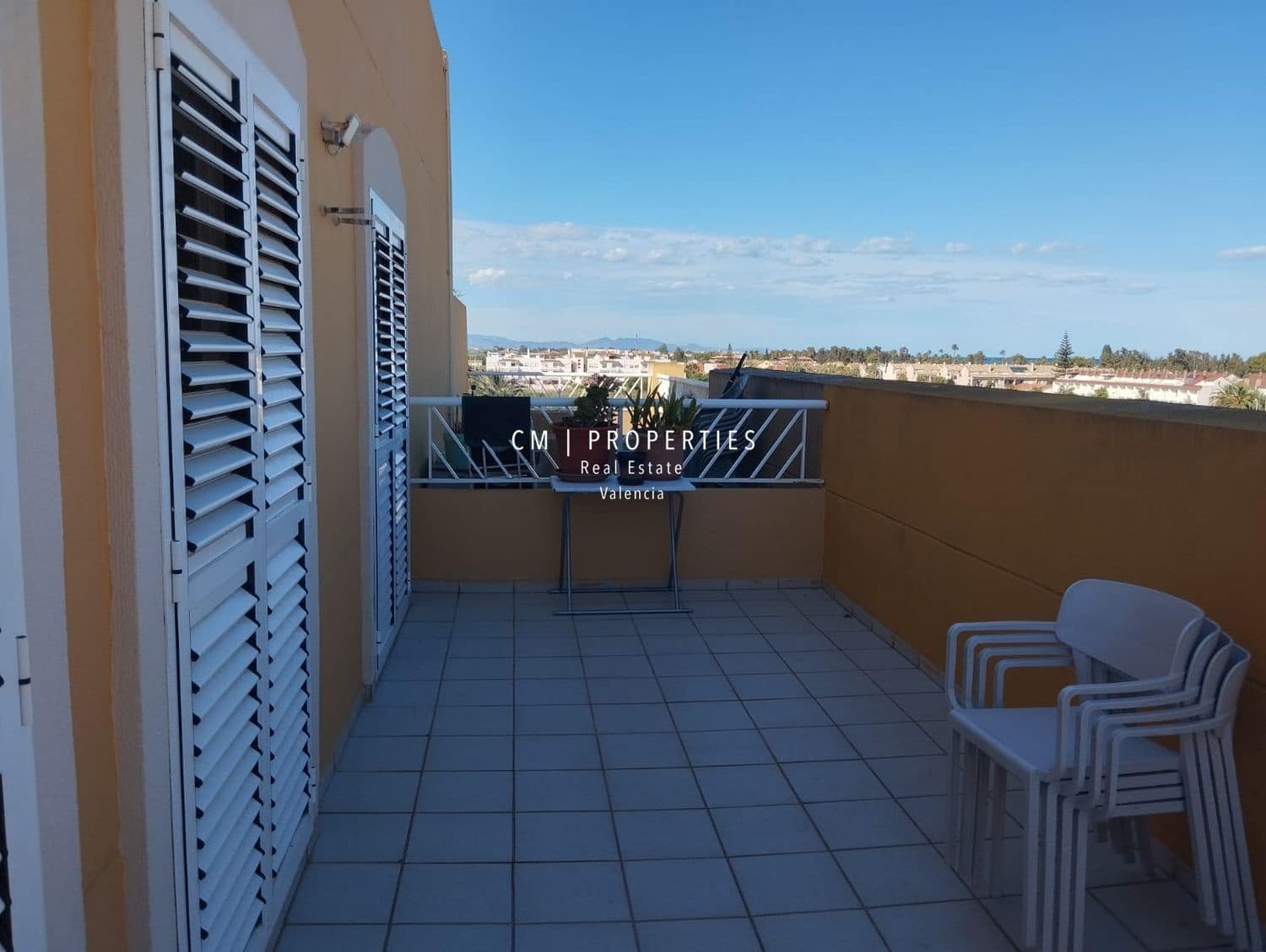 3 soveværelse Penthouse til leje i Sagunto / Sagunt med swimmingpool garage - € 1.100 (Ref: 9161557)