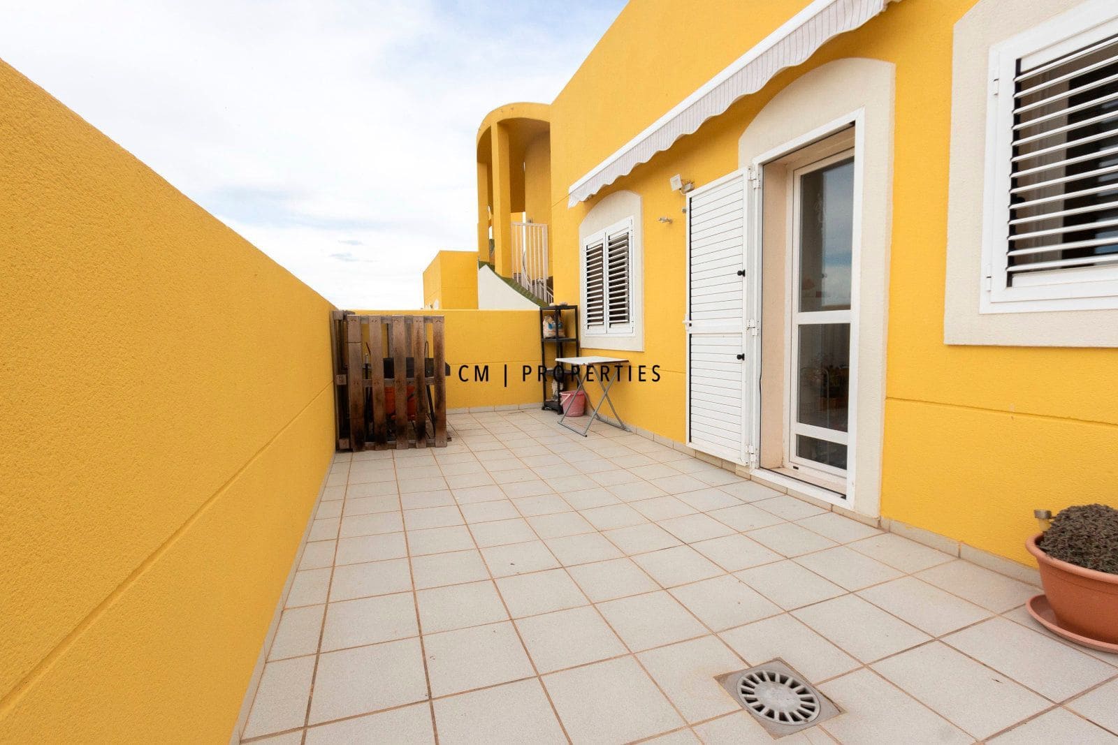 3 Zimmer Penthouse zu vermieten in Sagunto / Sagunt mit Pool Garage - 1.300 € (Ref: 9161557)