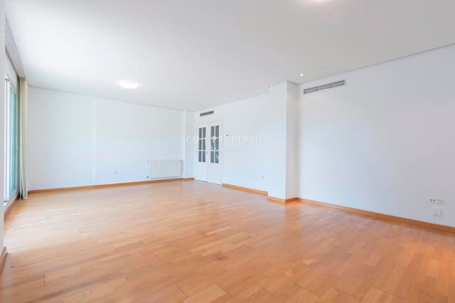 3 bedroom Villa for rent in Bétera with pool garage - € 2,400 (Ref: 9162806)