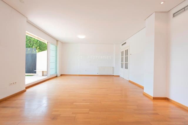 3 bedroom Villa for rent in Bétera with pool garage - € 2,400 (Ref: 9162806)