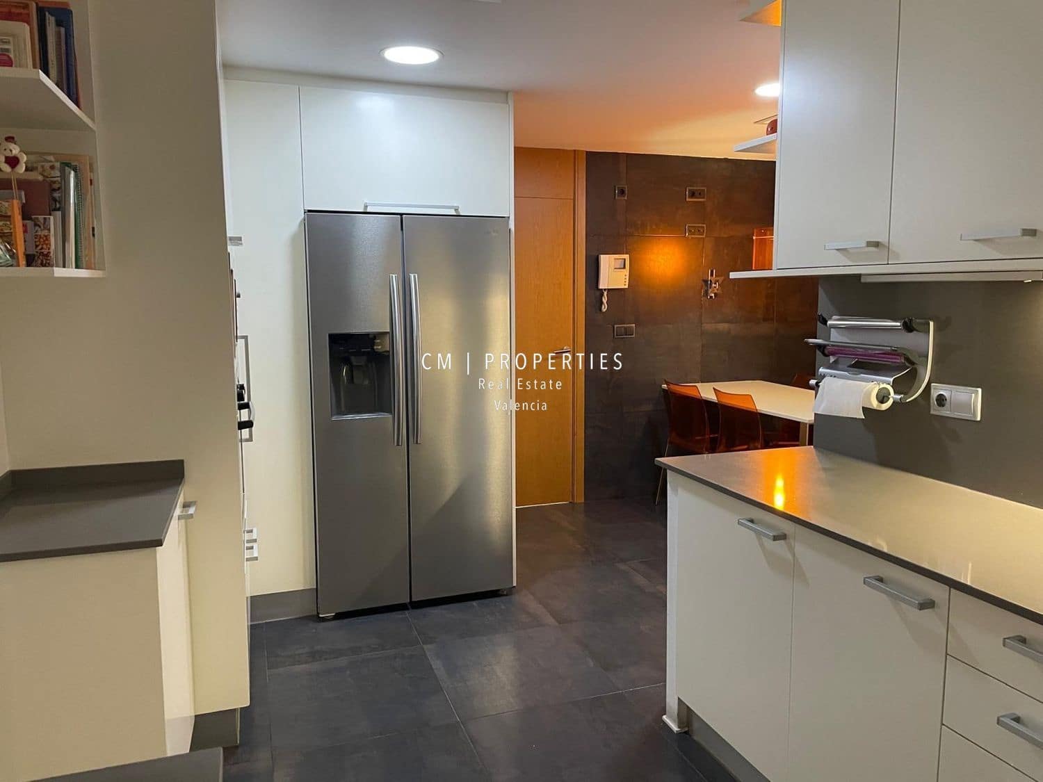 4 sypialnia Mieszkanie na sprzedaż w Miasto Walencja z garażem - 1 100 000 € (Ref: 9166783)