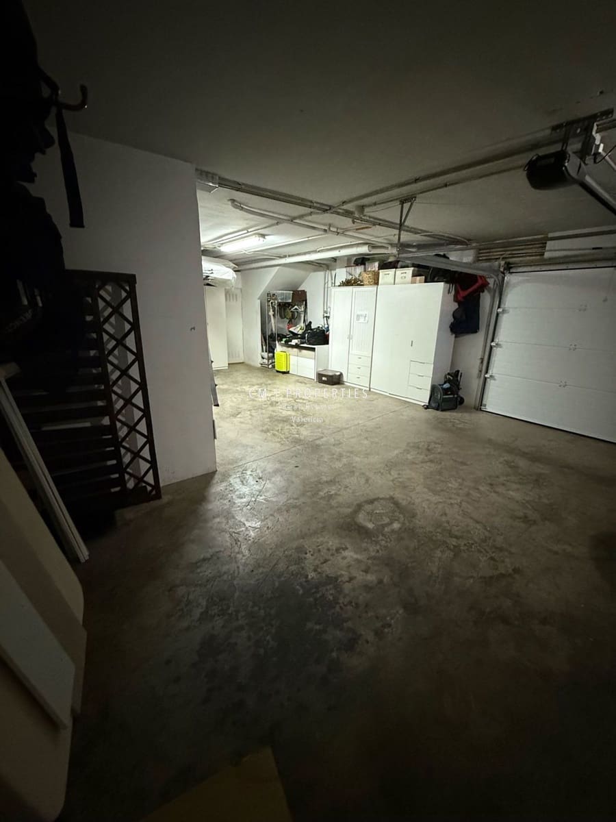 3 Zimmer Villa zu verkaufen in La Pobla de Vallbona mit Pool Garage - 700.000 € (Ref: 9170717)