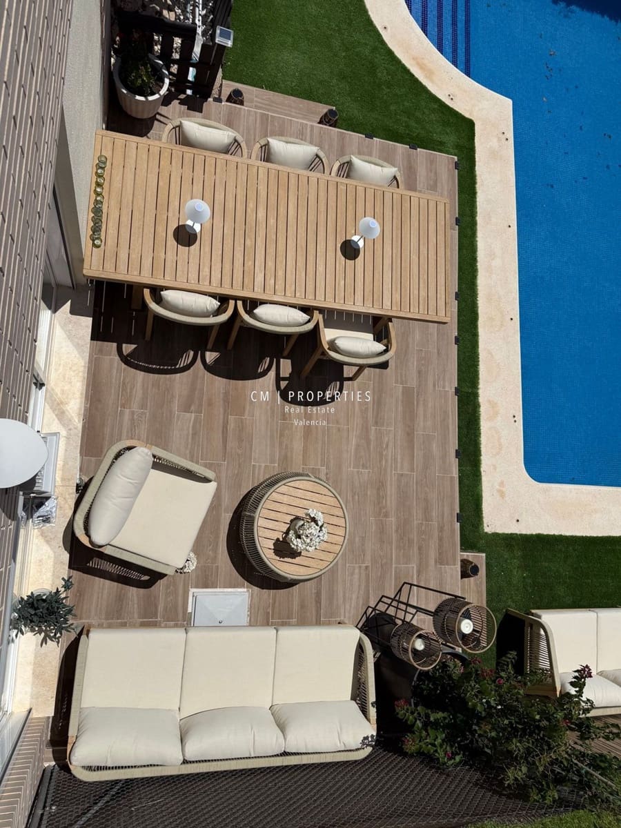 3 Zimmer Villa zu verkaufen in La Pobla de Vallbona mit Pool Garage - 700.000 € (Ref: 9170717)