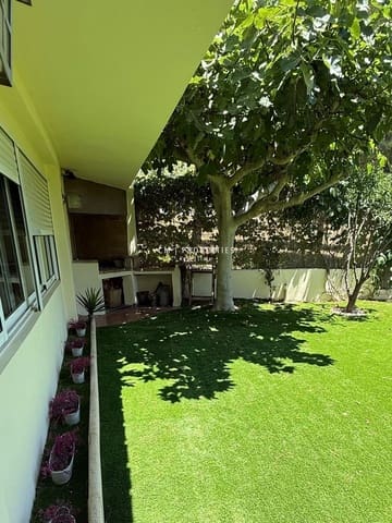 Chalet de 3 habitaciones en La Pobla de Vallbona en venta con piscina garaje - 700.000 € (Ref: 9170717)