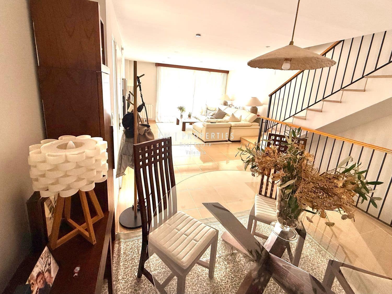 3 Zimmer Villa zu verkaufen in La Pobla de Vallbona mit Pool Garage - 700.000 € (Ref: 9170717)