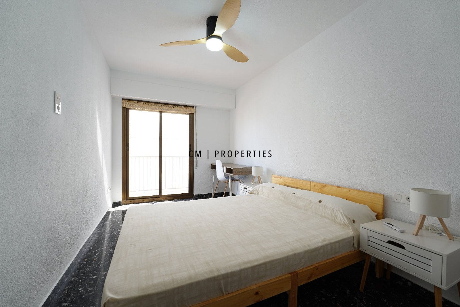 4 soveværelse Lejlighed til leje i Valencia by - € 2.000 (Ref: 9175686)