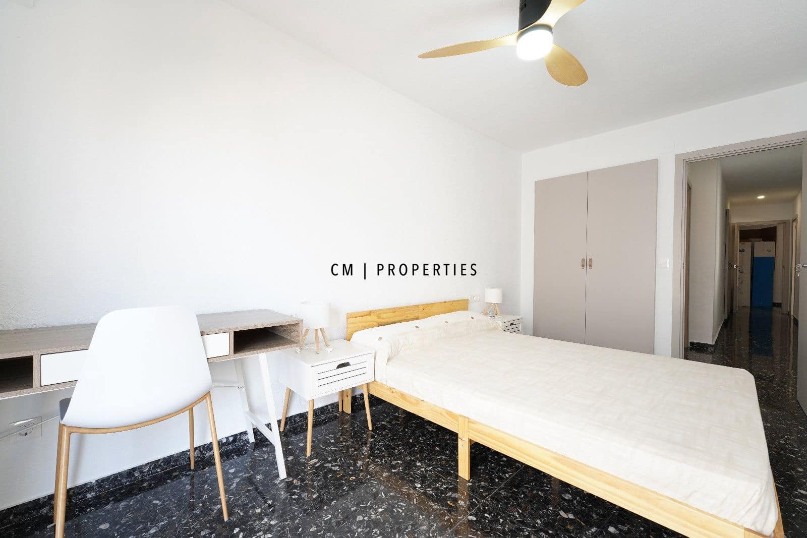 4 soveværelse Lejlighed til leje i Valencia by - € 2.000 (Ref: 9175686)