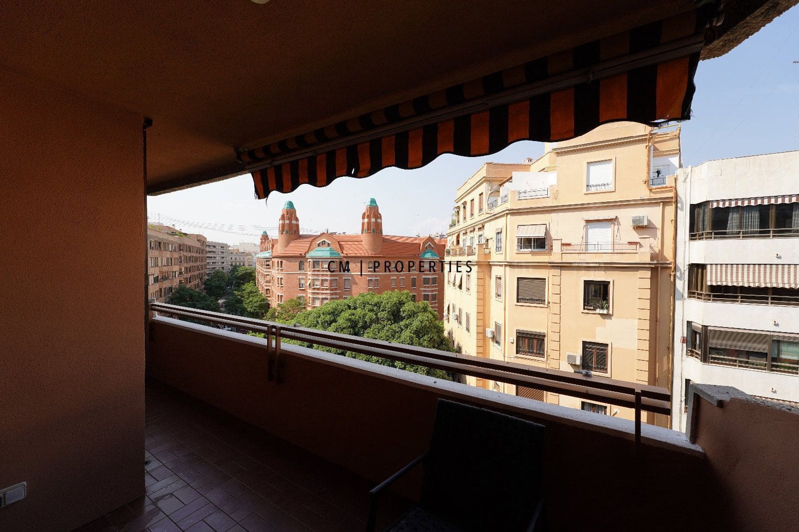 4 soveværelse Lejlighed til leje i Valencia by - € 2.000 (Ref: 9175686)