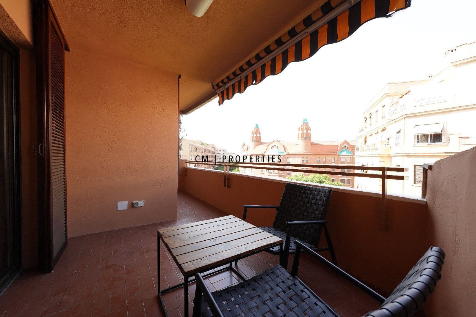 4 soveværelse Lejlighed til leje i Valencia by - € 2.000 (Ref: 9175686)