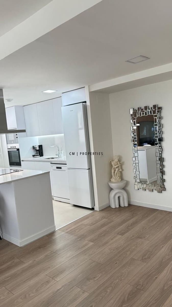 3 soveværelse Lejlighed til leje i Valencia by med swimmingpool garage - € 3.000 (Ref: 9186009)