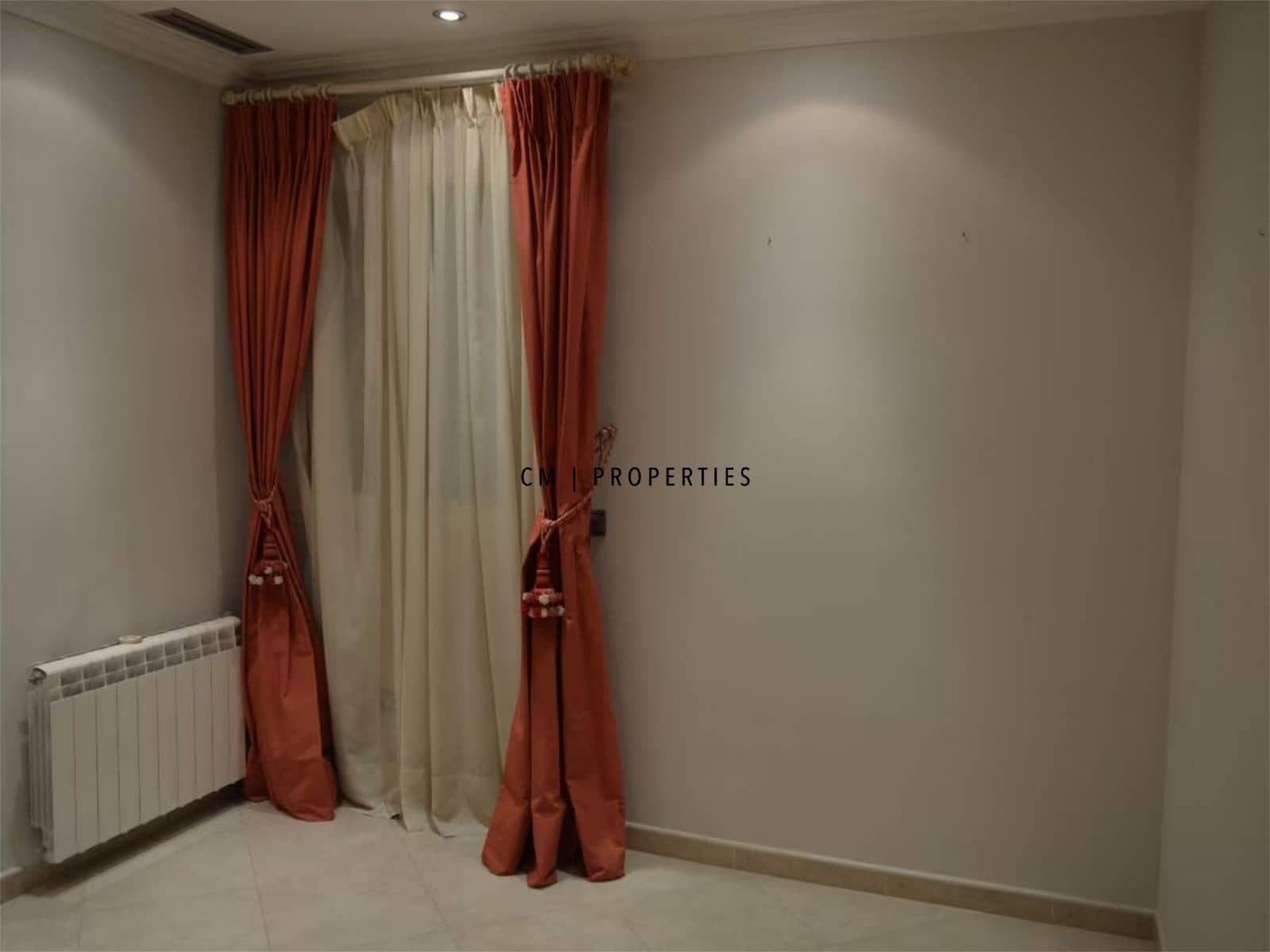 5 sypialnia Mieszkanie do wynajęcia w Miasto Walencja z garażem - 2 800 € (Ref: 9187242)