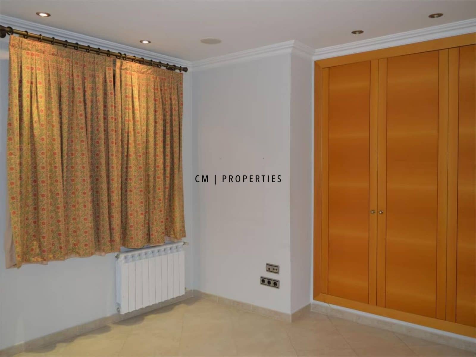 5 sypialnia Mieszkanie do wynajęcia w Miasto Walencja z garażem - 2 800 € (Ref: 9187242)