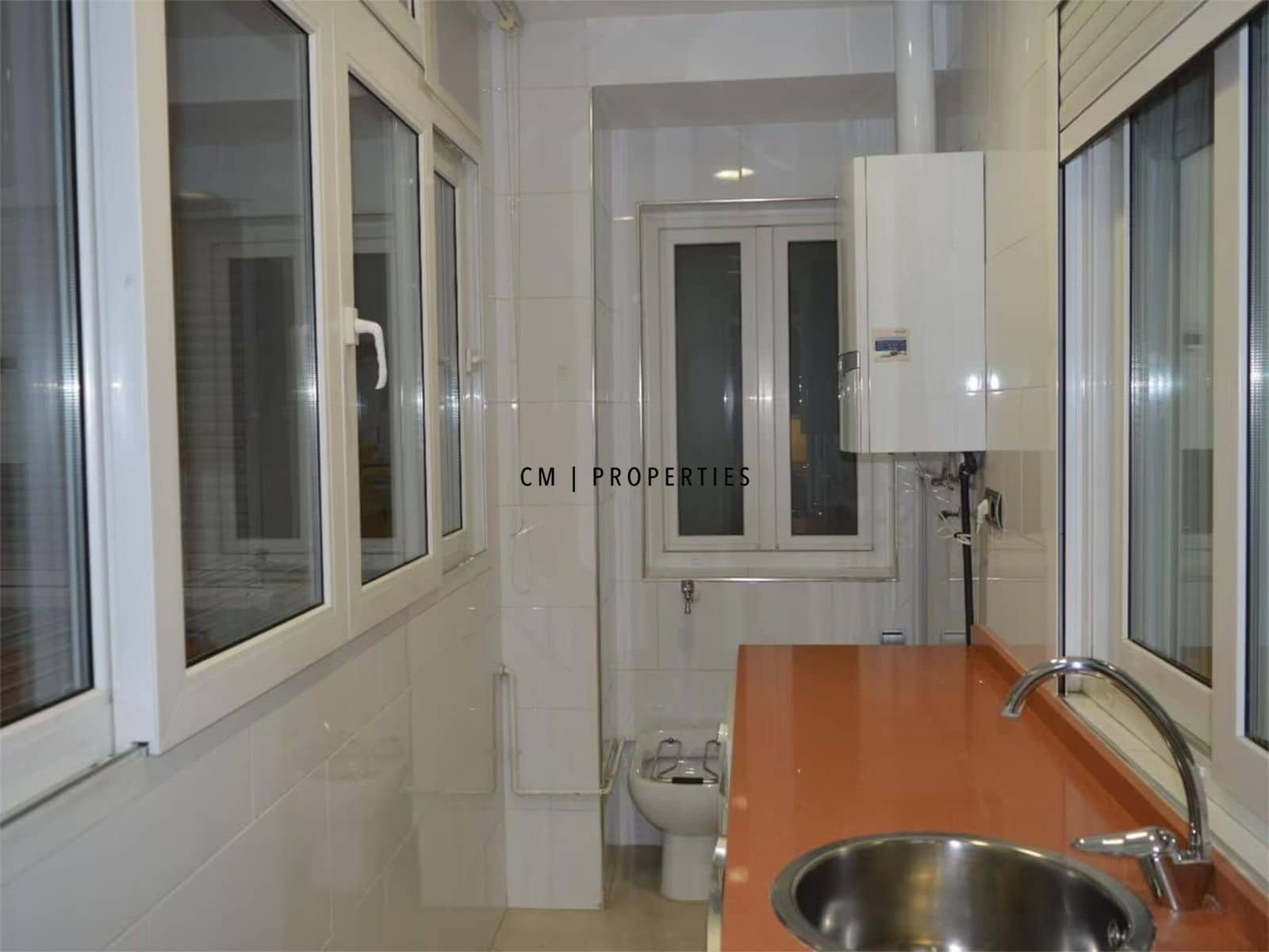 5 sypialnia Mieszkanie do wynajęcia w Miasto Walencja z garażem - 2 800 € (Ref: 9187242)