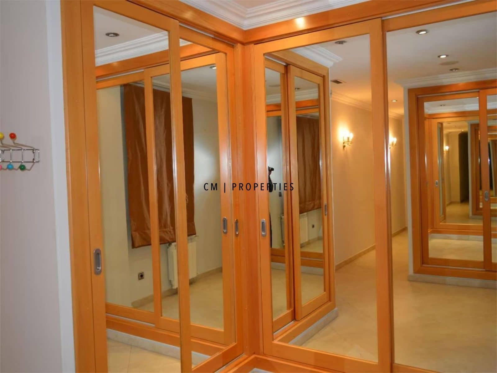 5 sypialnia Mieszkanie do wynajęcia w Miasto Walencja z garażem - 2 800 € (Ref: 9187242)