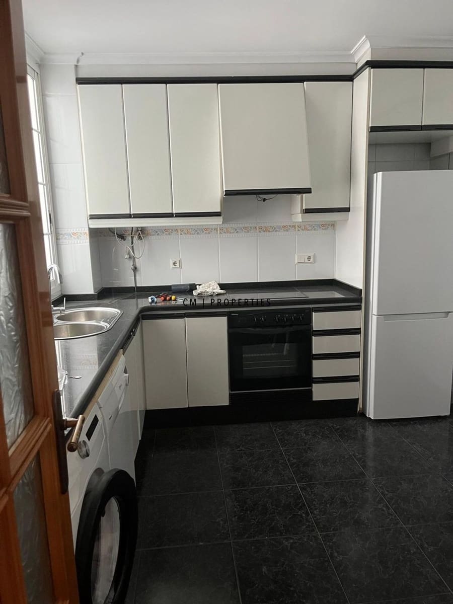 3 soveværelse Lejlighed til leje i Valencia by - € 1.600 (Ref: 9191609)