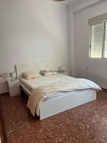 3 soveværelse Lejlighed til leje i Extramurs, Valencia by - € 1.600 (Ref: 9191609)