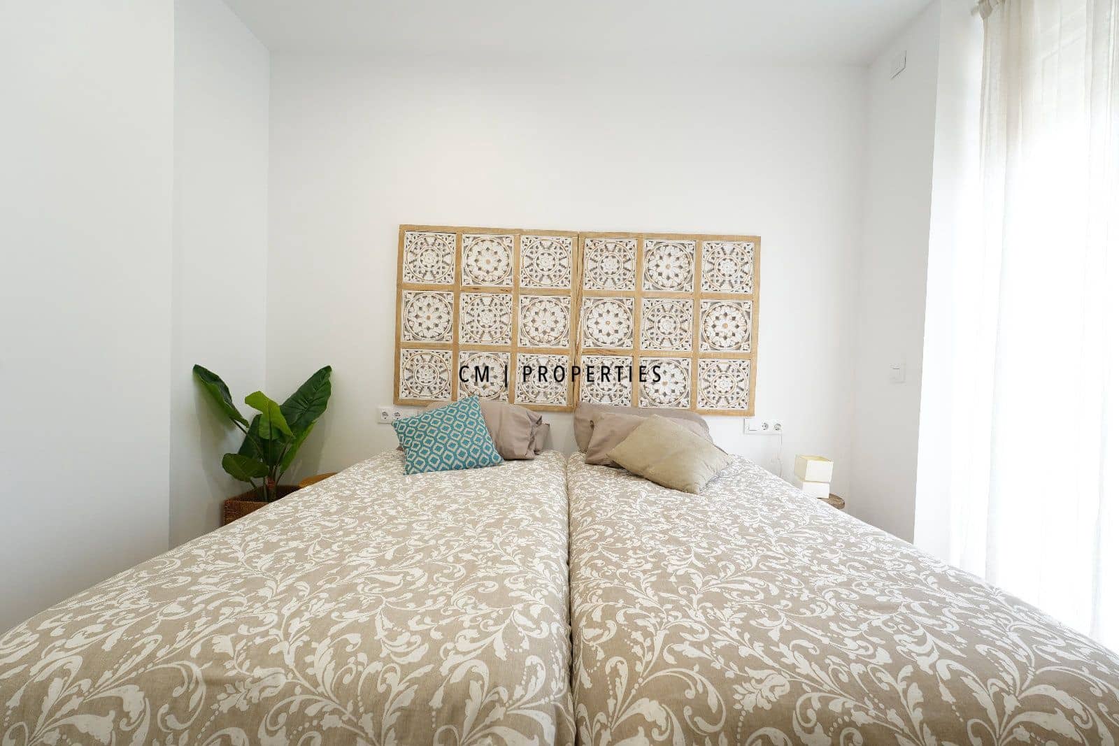 2 quarto Apartamento para arrendar em Valencia cidade - 2 000 € (Ref: 9191610)