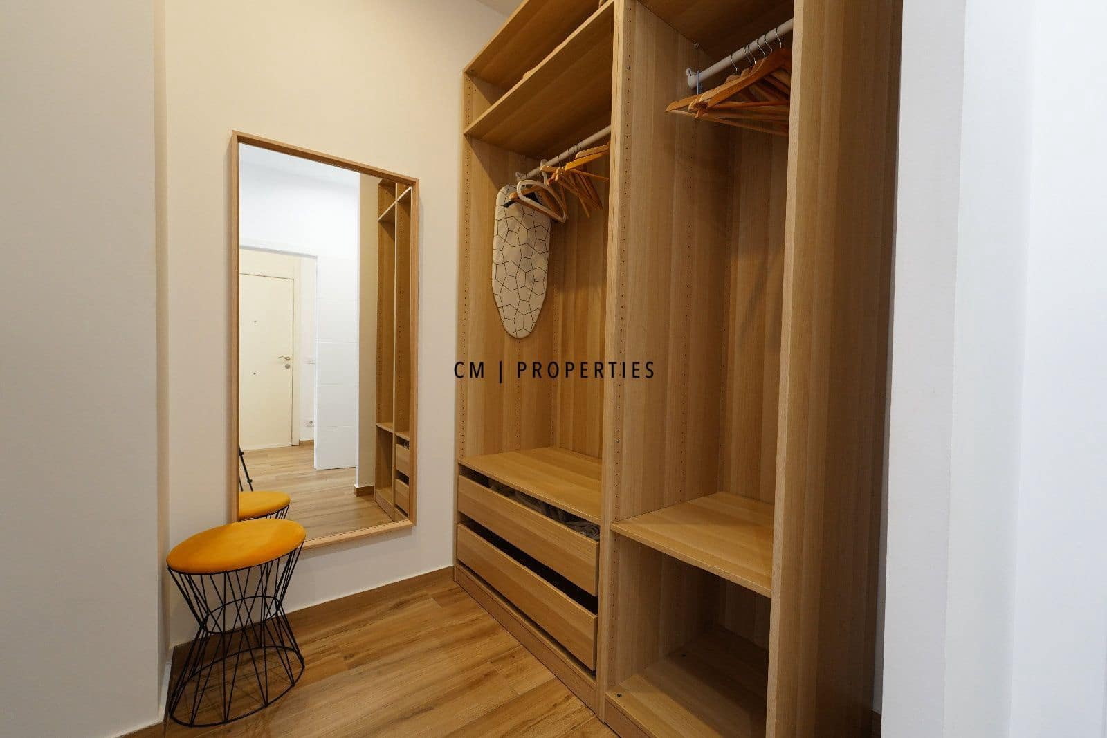 2 quarto Apartamento para arrendar em Valencia cidade - 2 000 € (Ref: 9191610)