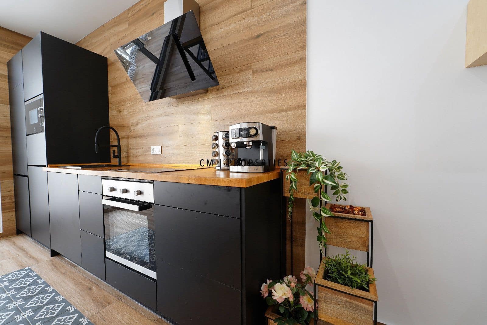 2 quarto Apartamento para arrendar em Valencia cidade - 2 000 € (Ref: 9191610)