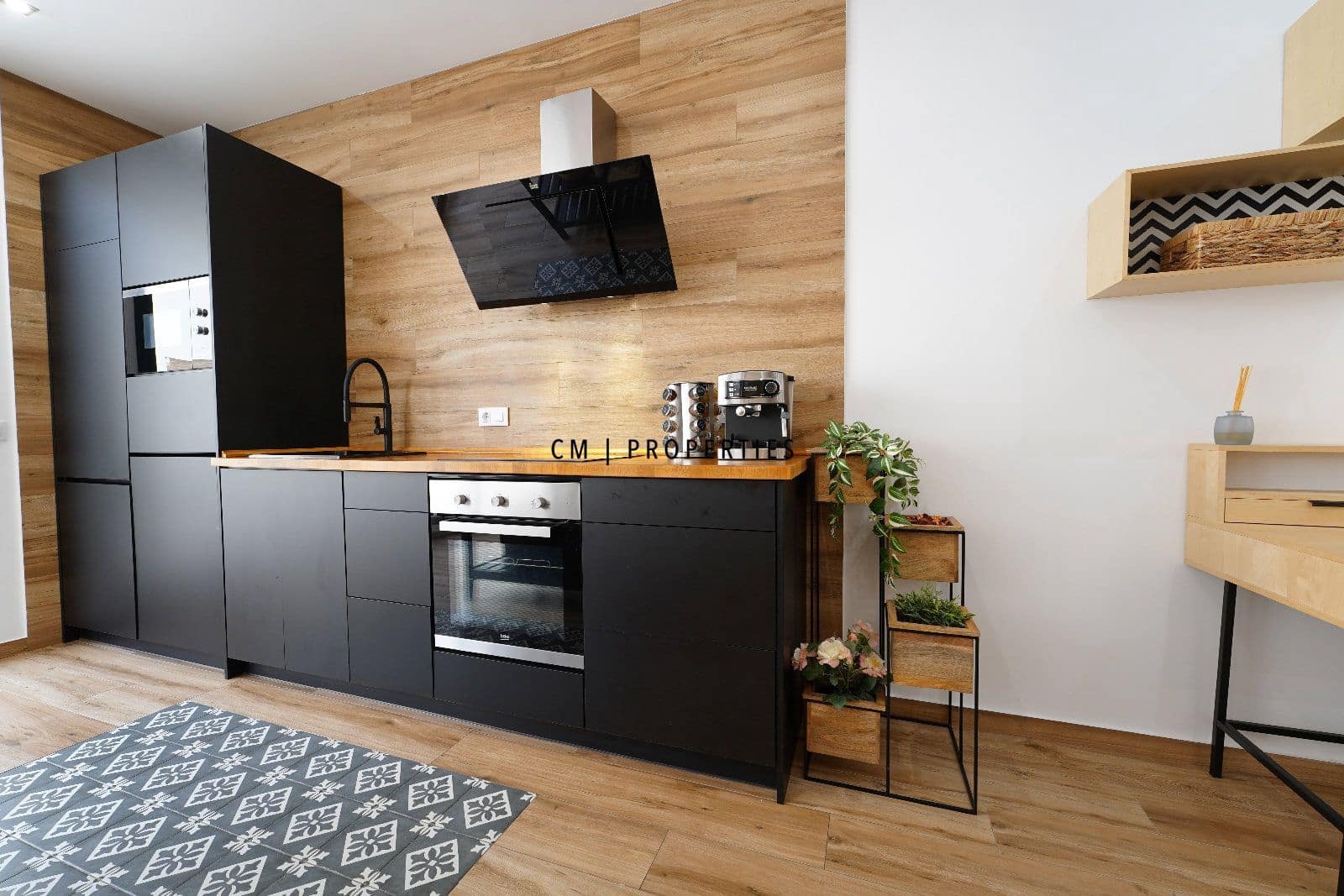 2 quarto Apartamento para arrendar em Valencia cidade - 2 000 € (Ref: 9191610)