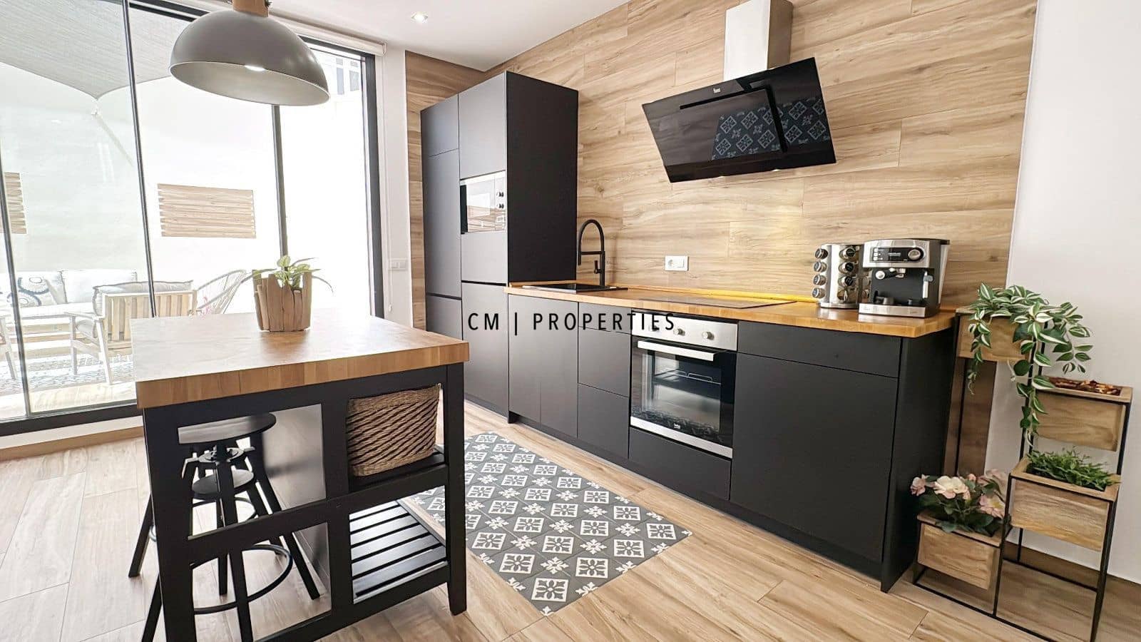 2 quarto Apartamento para arrendar em Valencia cidade - 2 000 € (Ref: 9191610)