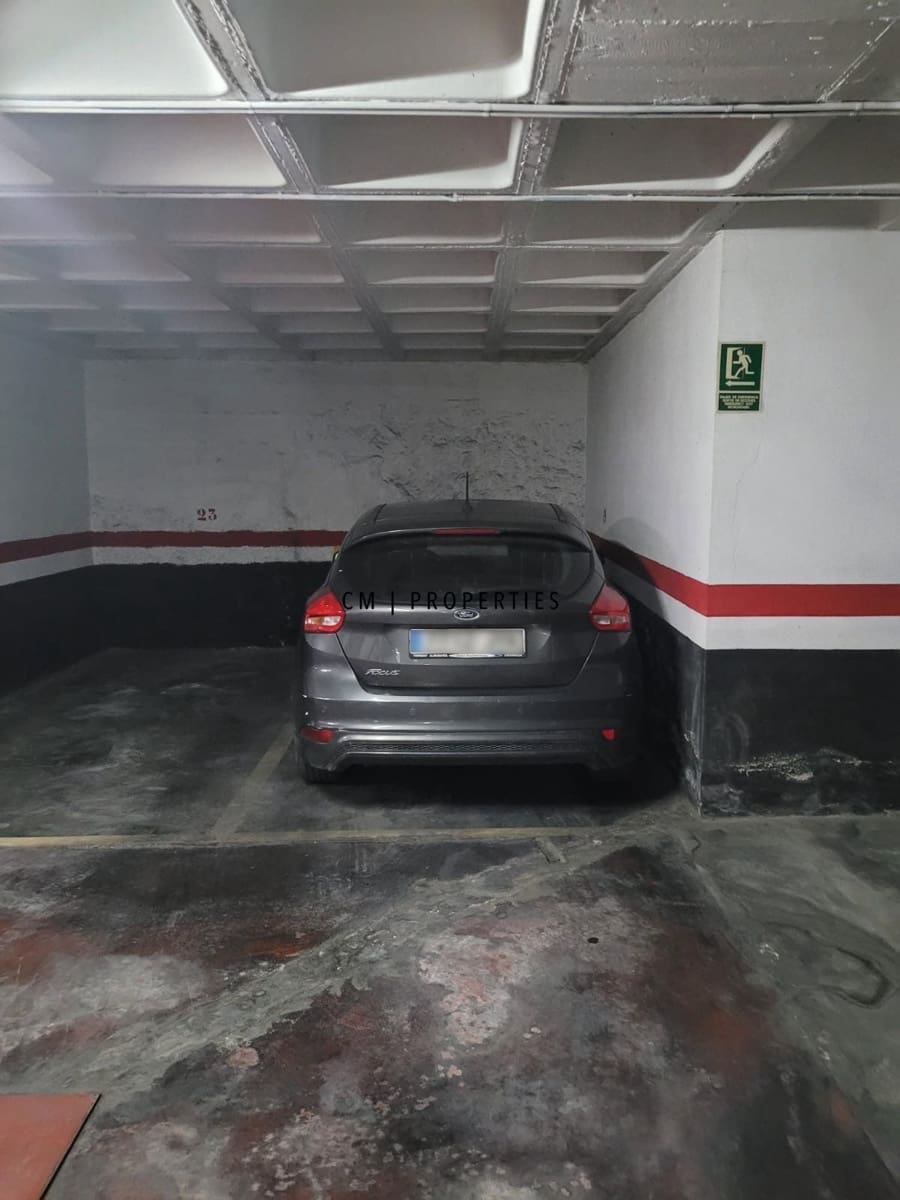 Garage til salg i Valencia by - € 40.000 (Ref: 9191611)