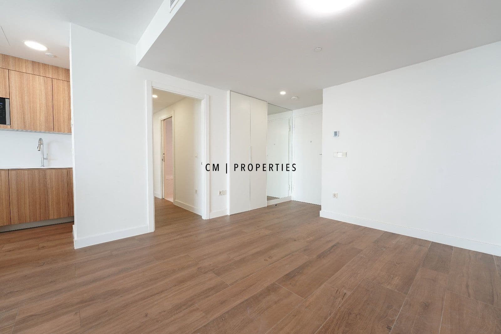 3 sypialnia Mieszkanie do wynajęcia w Miasto Walencja z basenem garażem - 4 900 € (Ref: 9191826)