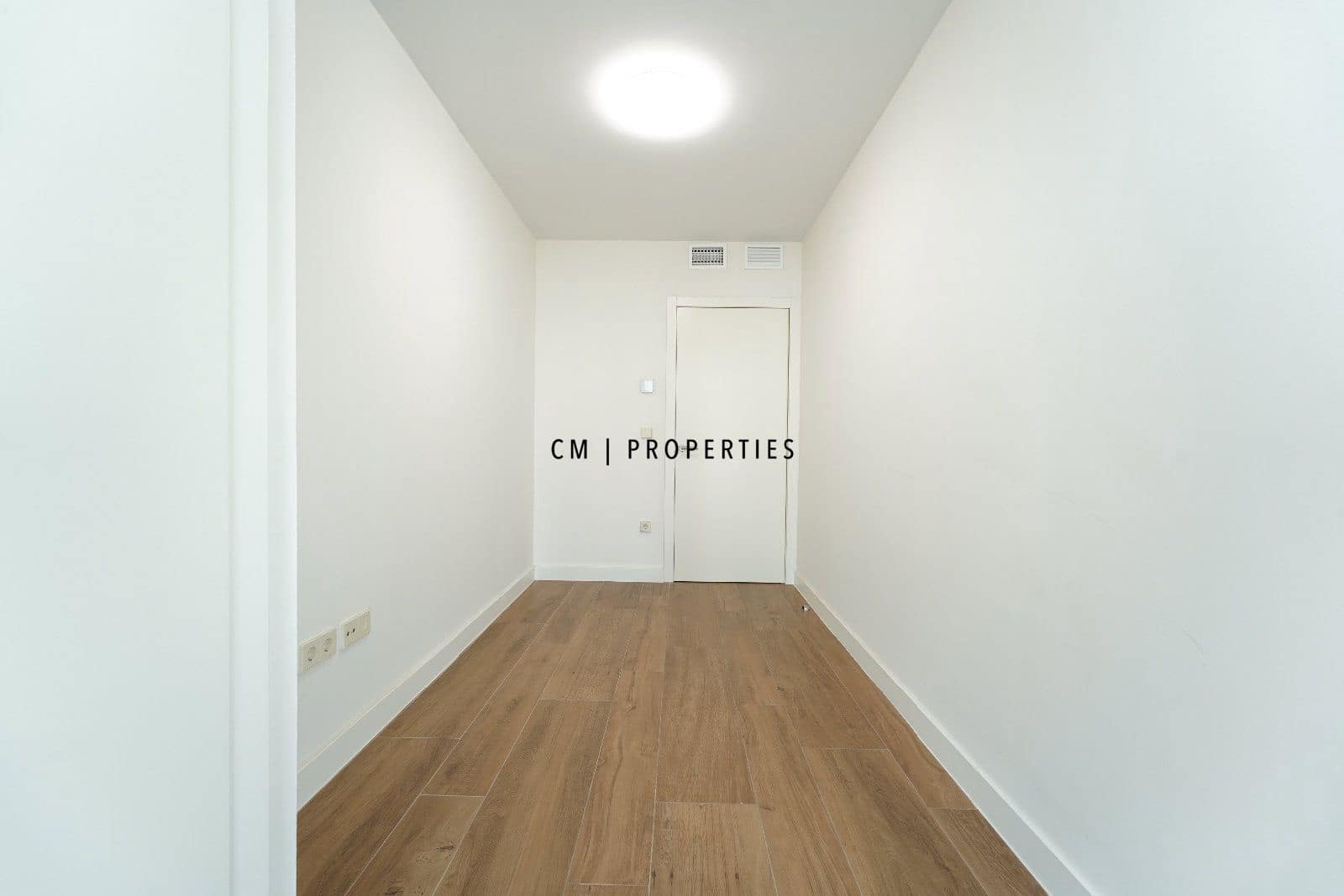 3 sypialnia Mieszkanie do wynajęcia w Miasto Walencja z basenem garażem - 4 900 € (Ref: 9191826)