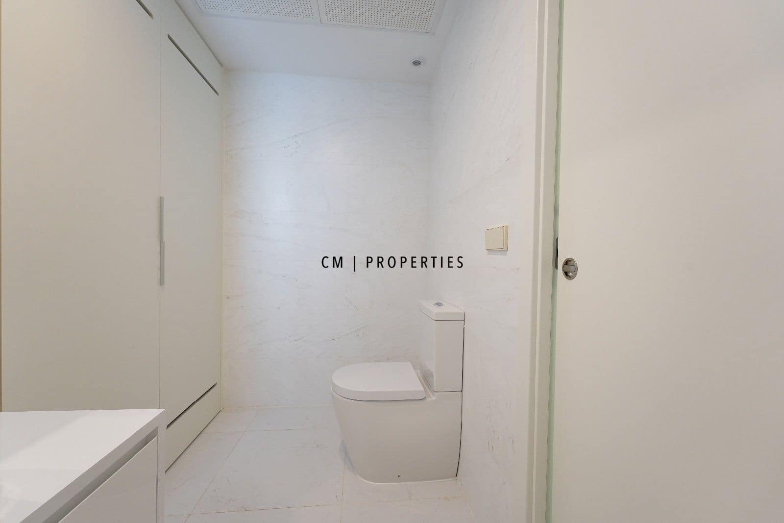 3 sypialnia Mieszkanie do wynajęcia w Miasto Walencja z basenem garażem - 4 900 € (Ref: 9191826)