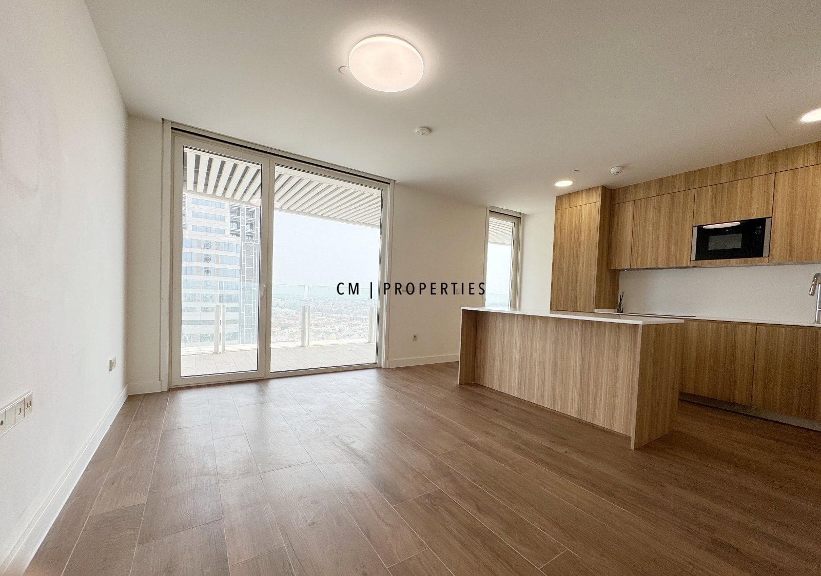 3 sypialnia Mieszkanie do wynajęcia w Miasto Walencja z basenem garażem - 4 900 € (Ref: 9191826)