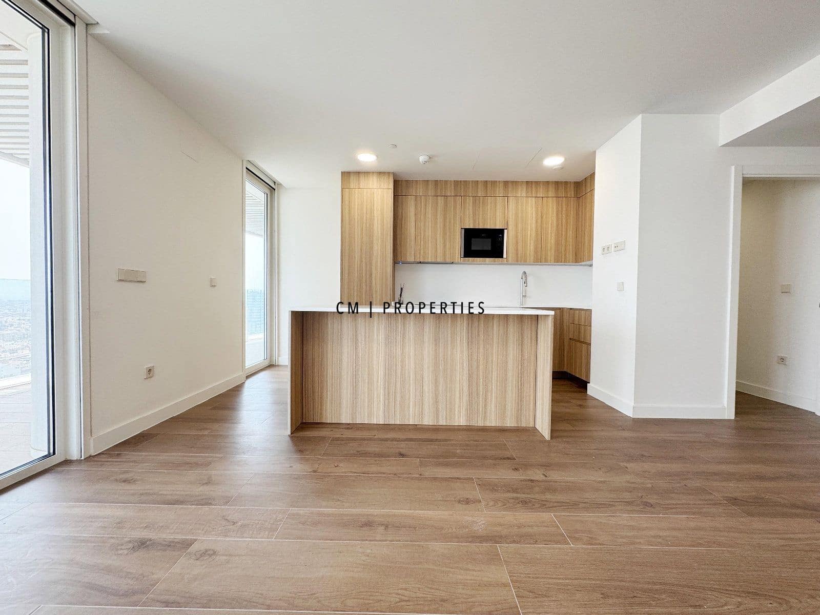 3 sypialnia Mieszkanie do wynajęcia w Miasto Walencja z basenem garażem - 4 900 € (Ref: 9191826)