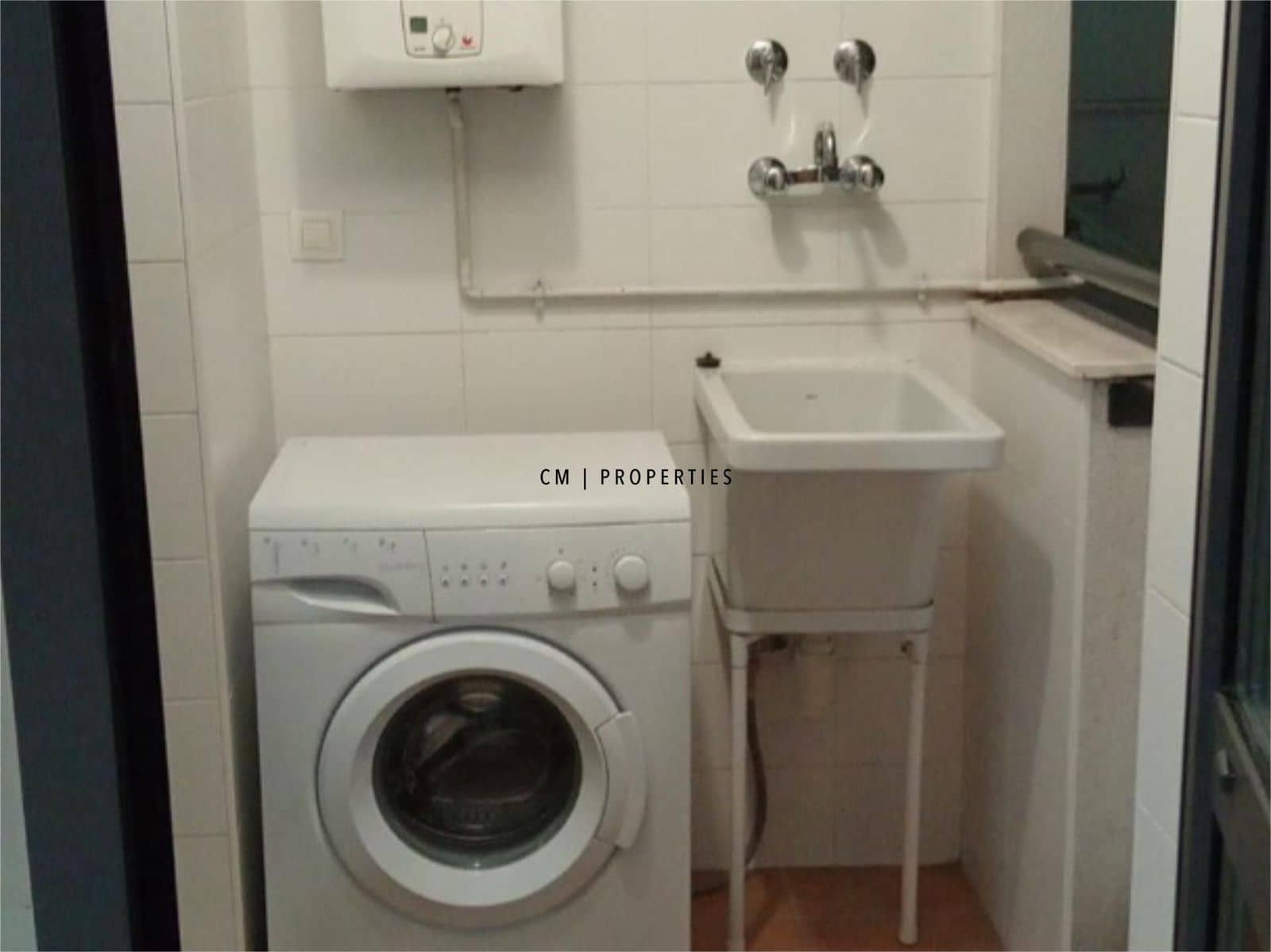 4 makuuhuone Asunto vuokrattavana paikassa Valencia kaupunki - 2 500 € (Ref: 9193085)