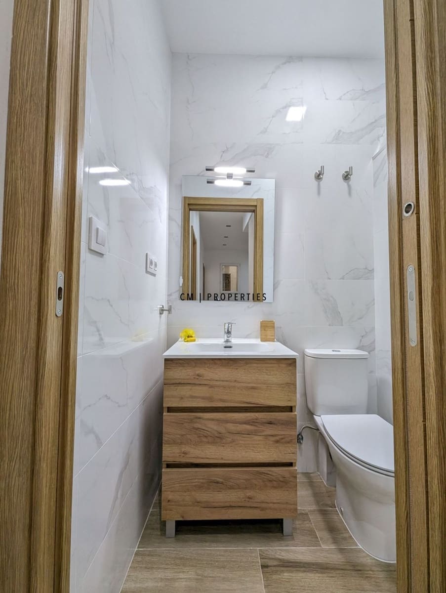 4 bedroom Flat for rent in Valencia city - € 2,000 (Ref: 9193086)