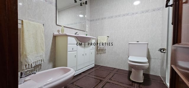 4 bedroom Flat for rent in Sagunto / Sagunt - € 1,600 (Ref: 9203418)