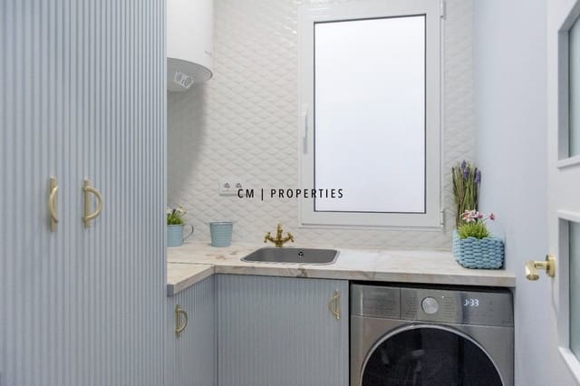 3 soveværelse Lejlighed til salg i L'Eixample, Valencia by - € 840.000 (Ref: 9207699)