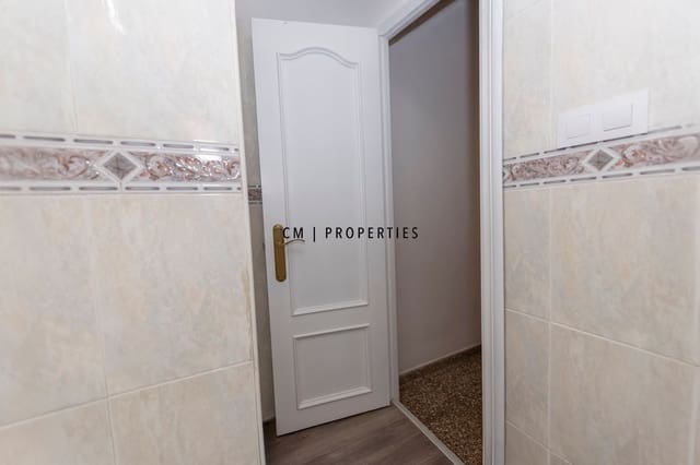 3 bedroom Flat for rent in Aldaia - € 1,600 (Ref: 9218957)