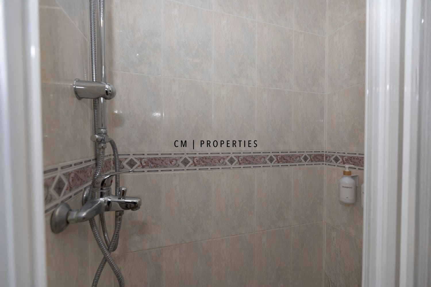 3 soveværelse Lejlighed til leje i Aldaia - € 1.600 (Ref: 9218957)