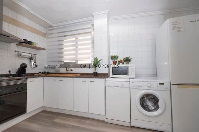 3 bedroom Flat for rent in Aldaia - € 1,600 (Ref: 9218957)