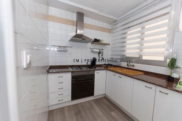 3 bedroom Flat for rent in Aldaia - € 1,600 (Ref: 9218957)