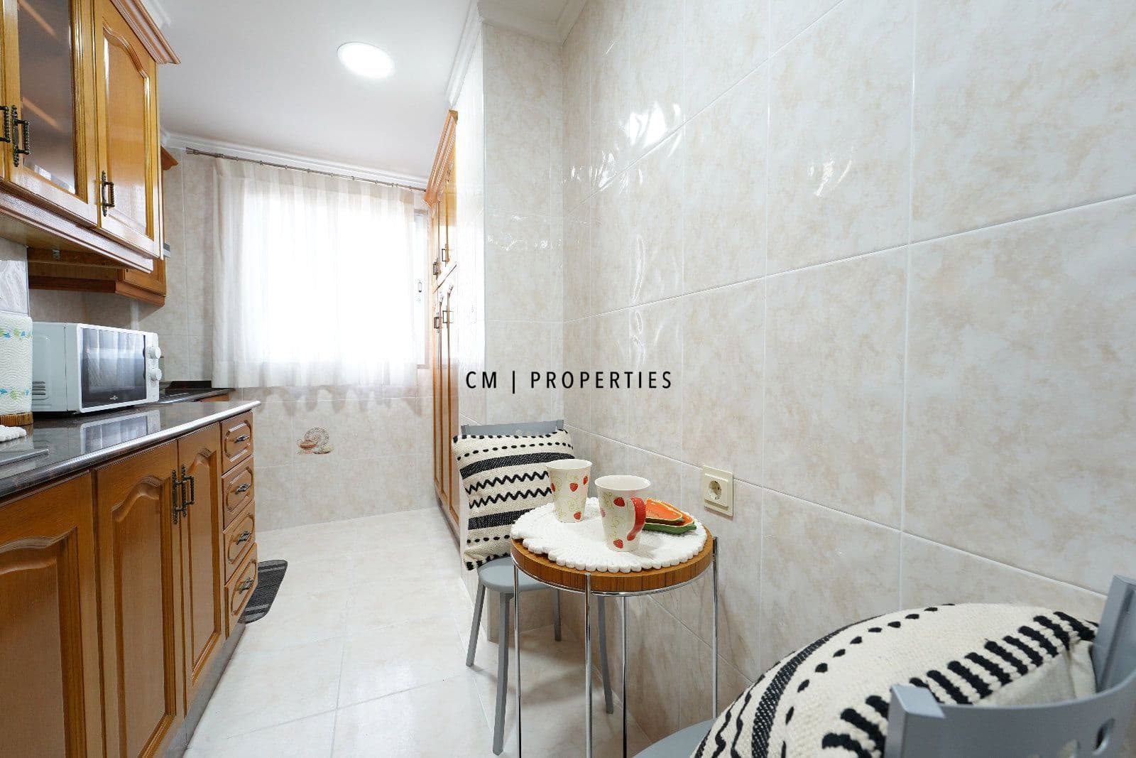Piso de 4 habitaciones en València ciudad en venta - 410.000 € (Ref: 9223606)