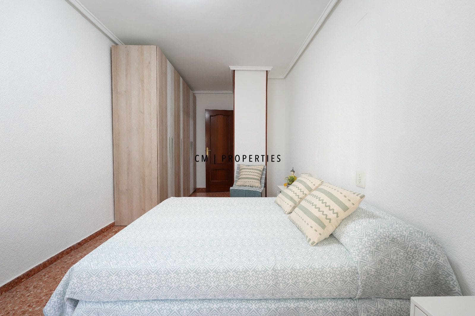 Piso de 4 habitaciones en València ciudad en venta - 410.000 € (Ref: 9223606)