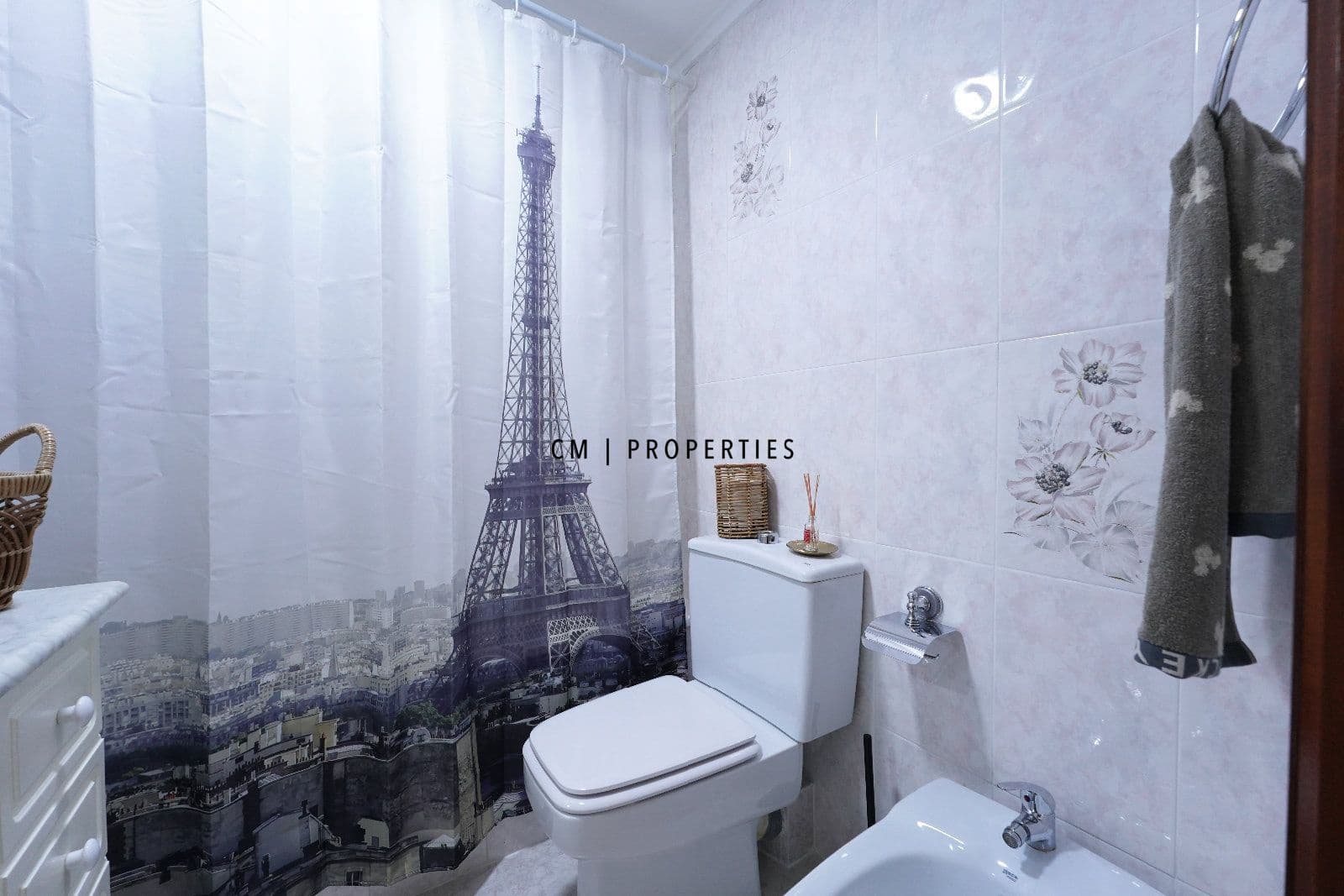 Piso de 4 habitaciones en València ciudad en venta - 410.000 € (Ref: 9223606)