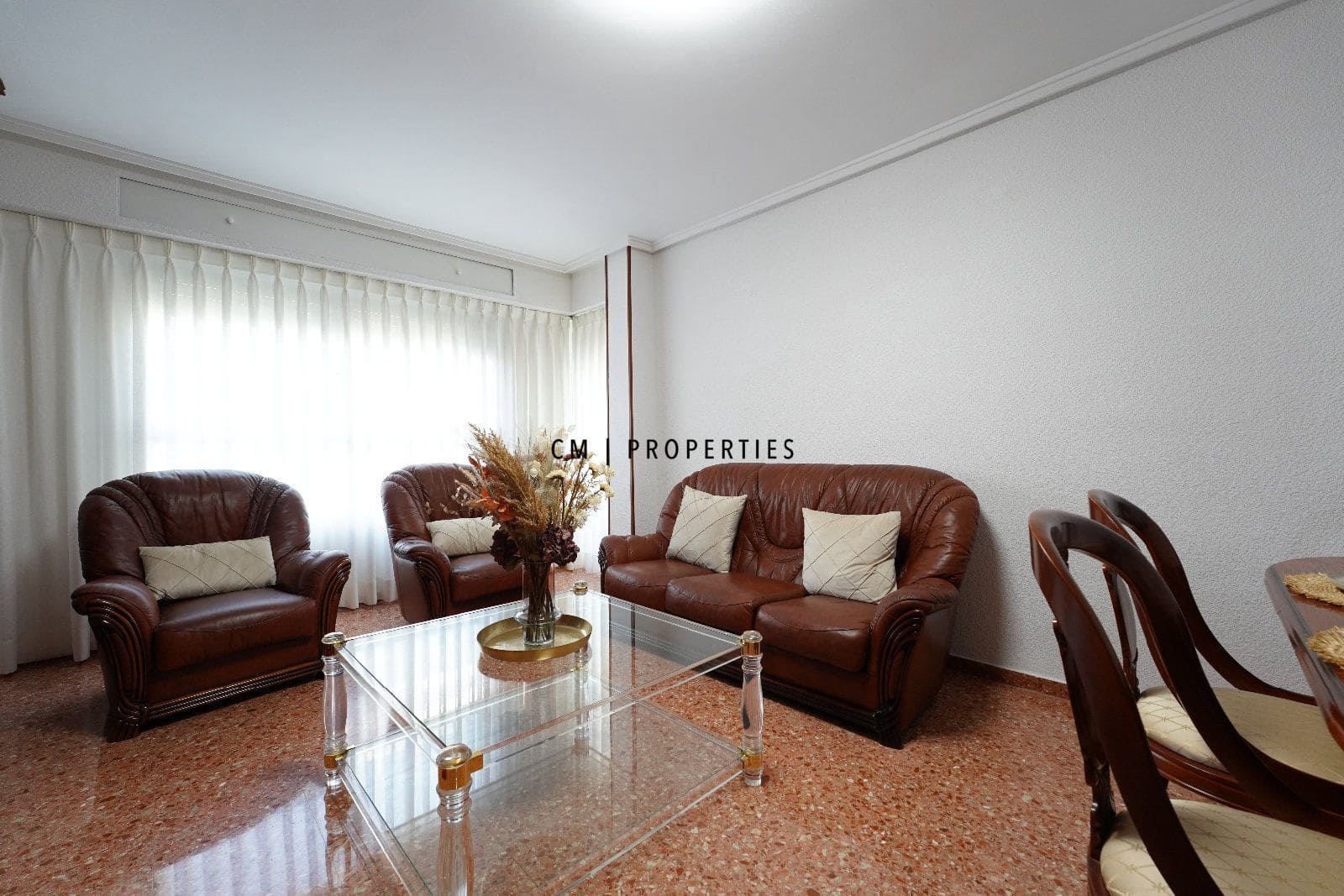 Piso de 4 habitaciones en València ciudad en venta - 410.000 € (Ref: 9223606)