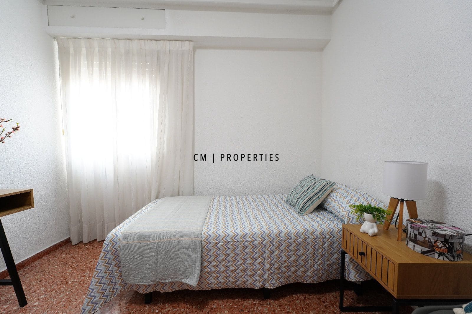 Piso de 4 habitaciones en València ciudad en venta - 410.000 € (Ref: 9223606)