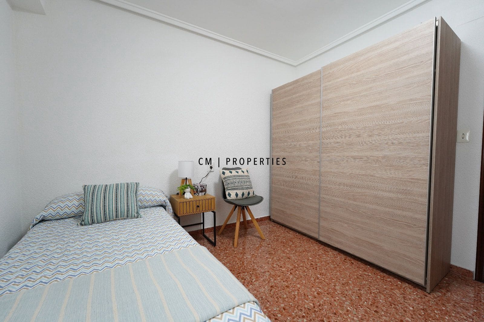 Piso de 4 habitaciones en València ciudad en venta - 410.000 € (Ref: 9223606)