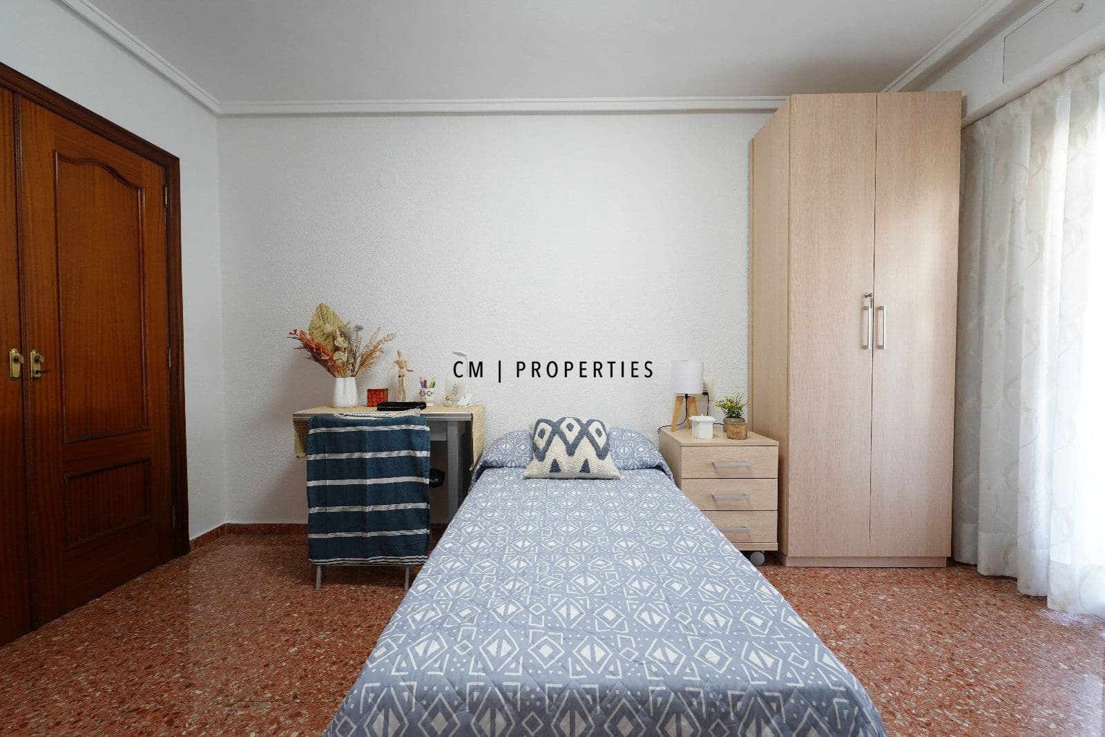 Piso de 4 habitaciones en València ciudad en venta - 410.000 € (Ref: 9223606)