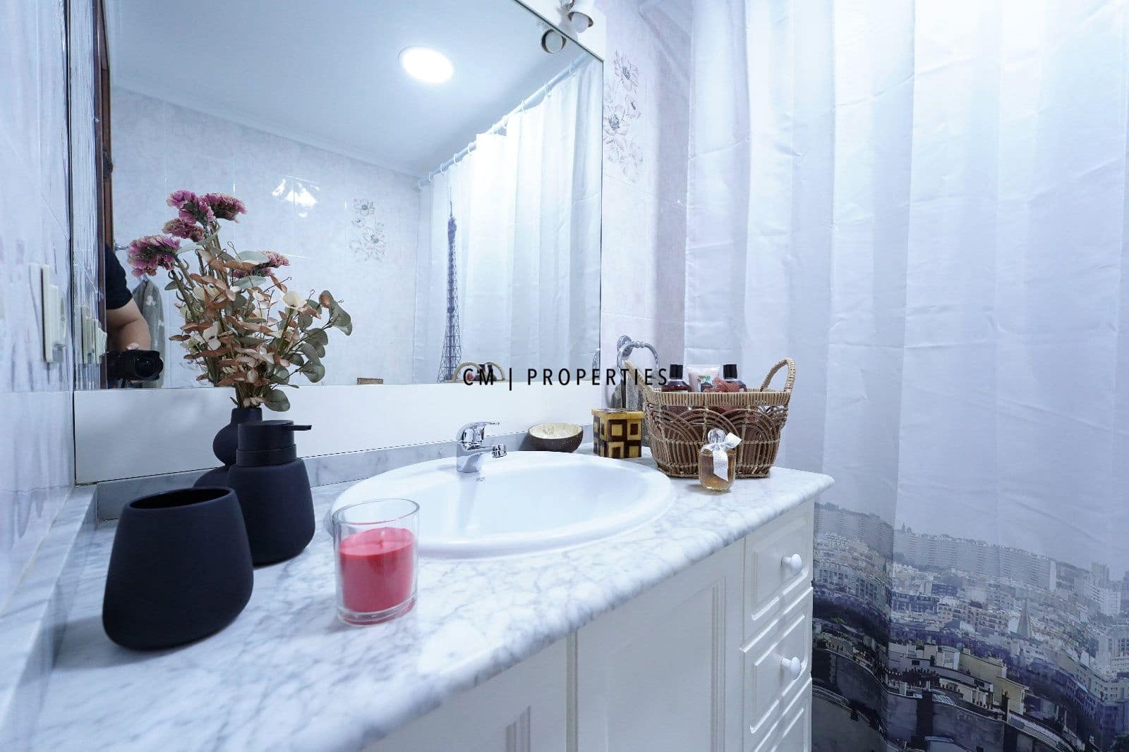 Piso de 4 habitaciones en València ciudad en venta - 410.000 € (Ref: 9223606)